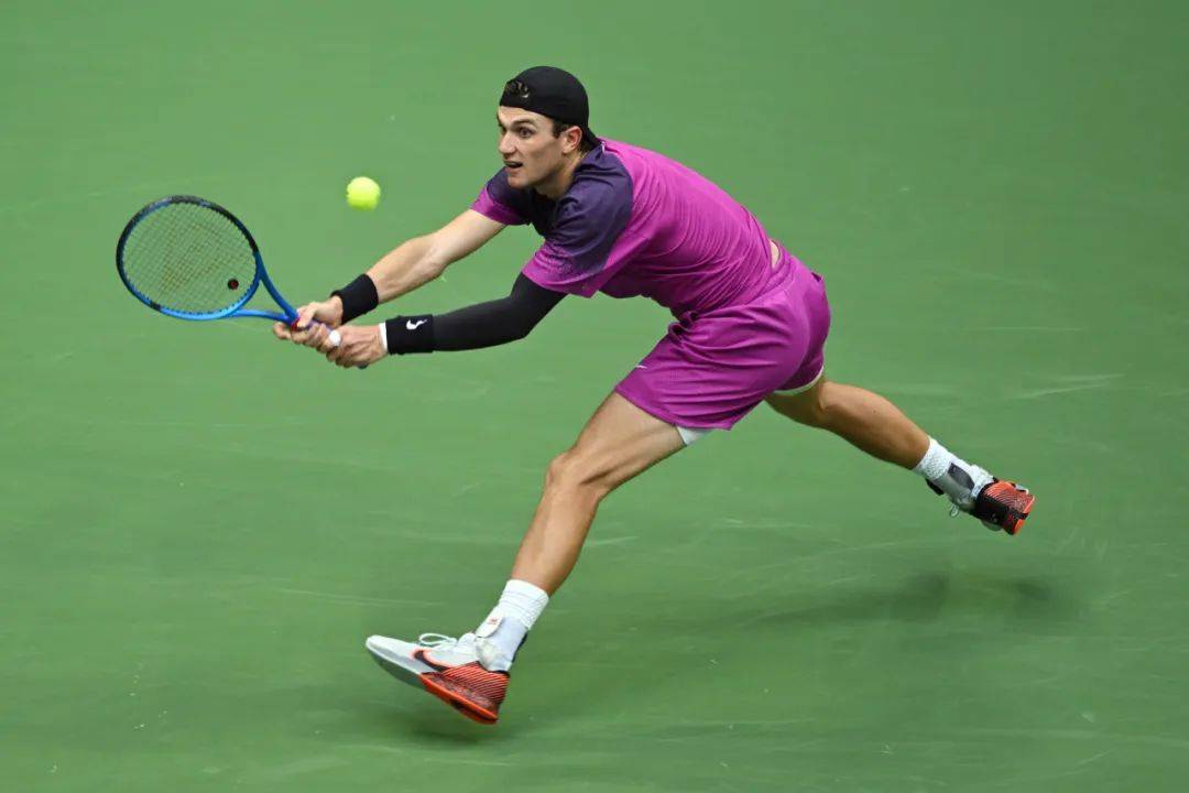 他目前在勇 他目前在勇