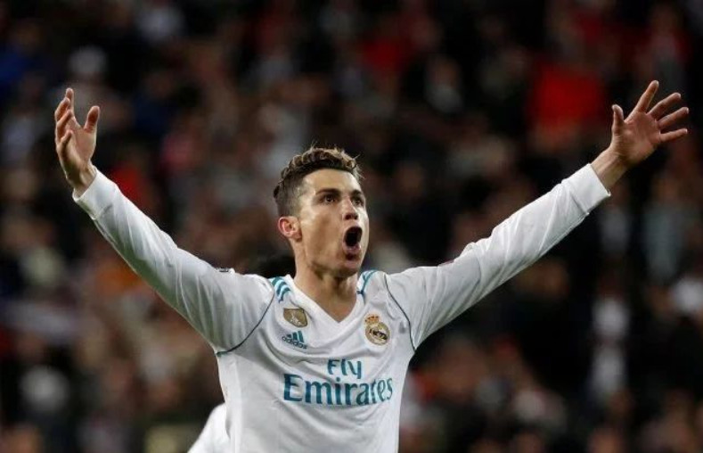 英雄联盟比赛：LPL各个战队需要感谢IG经理苏小洛？！